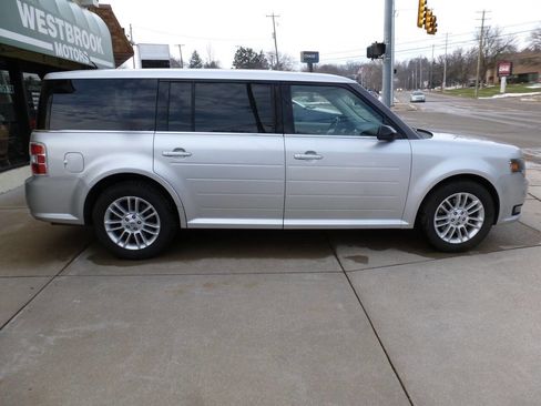 Used 2013 Ford Flex SEL image 5