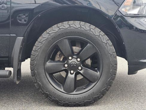 Used 2022 RAM 1500 Express w/ Wheel & Sound Group AWD/4WD image 9