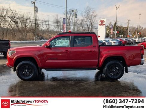 Certified 2022 Toyota Tacoma SR5 AWD/4WD image 6