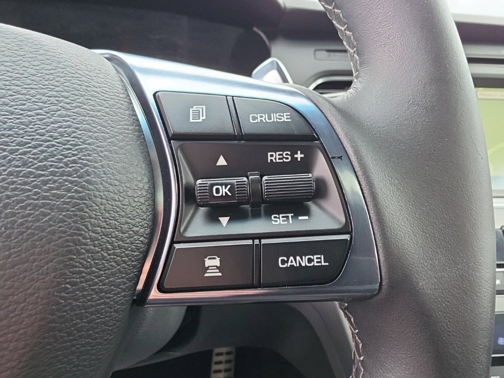 Used 2017 Hyundai Sonata Limited 2.0T FWD image 21