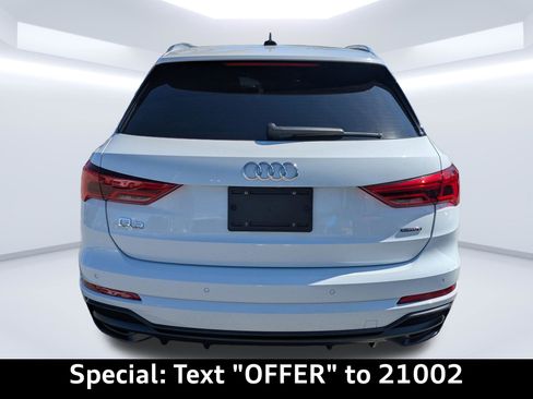 Certified 2022 Audi Q3 2.0T Premium Plus w/ Premium Plus Package image 3