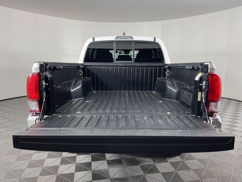 Used 2023 Toyota Tacoma SR5 RWD image 39