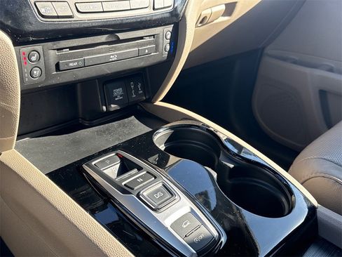 Used 2018 Honda Pilot Elite image 33