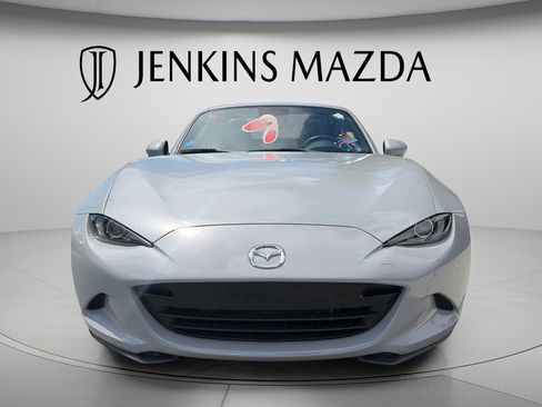 Used 2024 MAZDA MX-5 Miata RF Grand Touring RWD image 2