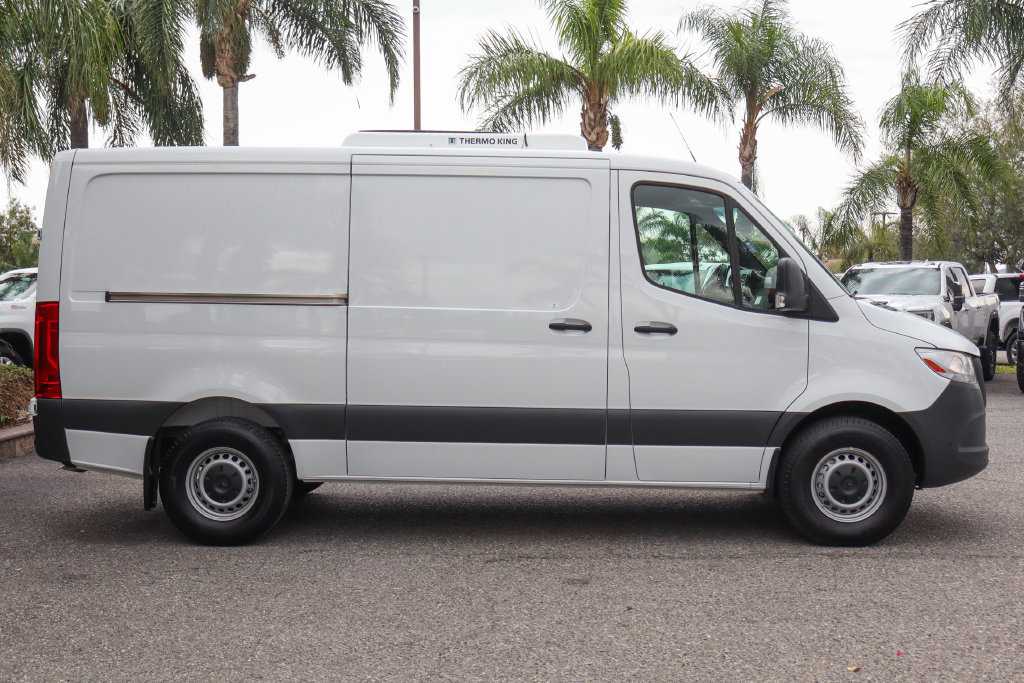 Used 2022 Mercedes-Benz Sprinter 2500 w/ Parking Package image 10