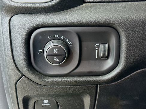 Used 2023 RAM 1500 Big Horn AWD/4WD image 10