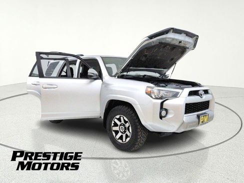 Used 2019 Toyota 4Runner TRD Off-Road Premium image 11