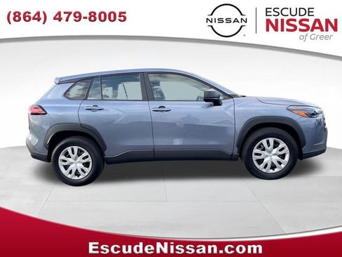 Used 2026 Toyota Corolla Cross L FWD image 2