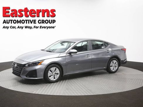 Used 2023 Nissan Altima 2.5 S FWD image 56