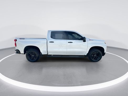 Used 2021 Chevrolet Silverado 1500 LT Trail Boss w/ Convenience Package II image 9