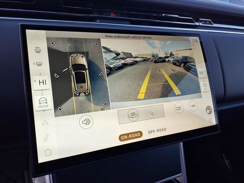 Used 2025 Land Rover Range Rover Long Wheelbase SE image 30