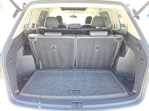 Used 2022 Volkswagen Atlas SEL R-Line image 29