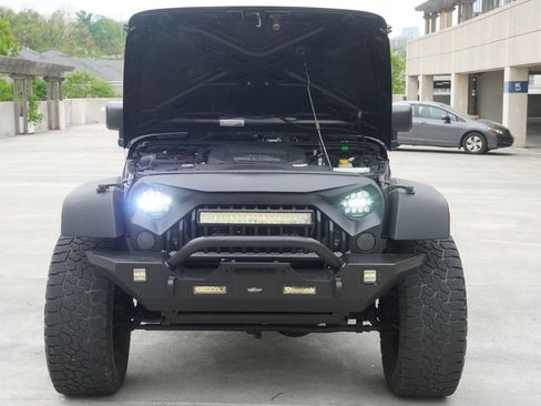 Used 2016 Jeep Wrangler Unlimited Sport w/ Quick Order Package 24S AWD/4WD image 39