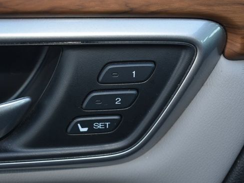 Used 2022 Honda CR-V EX-L image 16