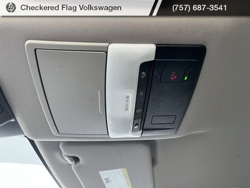 Used 2023 Nissan Rogue SV image 43