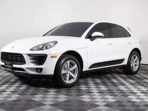 Used 2018 Porsche Macan image 1