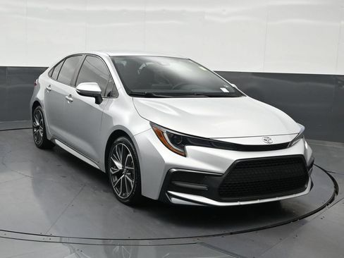 Used 2022 Toyota Corolla SE FWD image 8