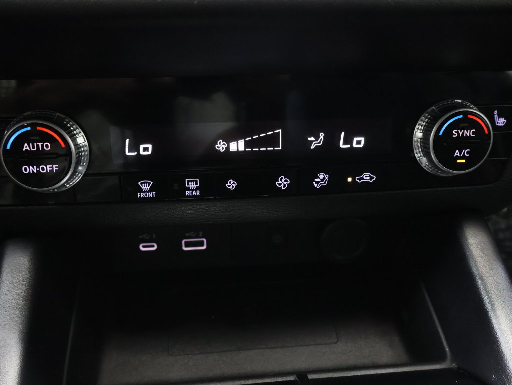 Used 2024 Mitsubishi Outlander SE FWD image 26