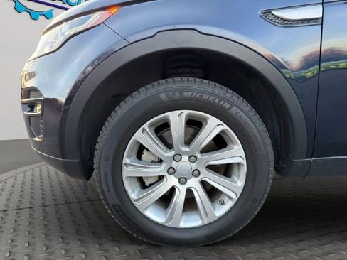 Used 2016 Land Rover Discovery Sport SE image 24
