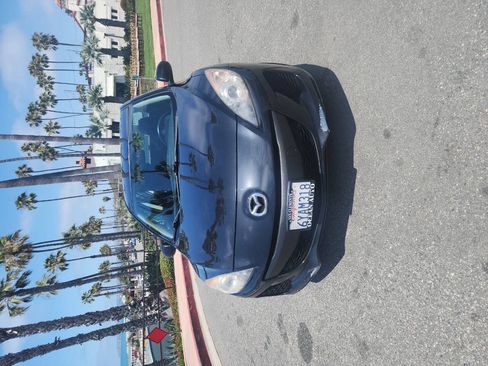 Used 2013 MAZDA MAZDA3 i SV w/ Convenience Pkg FWD image 3