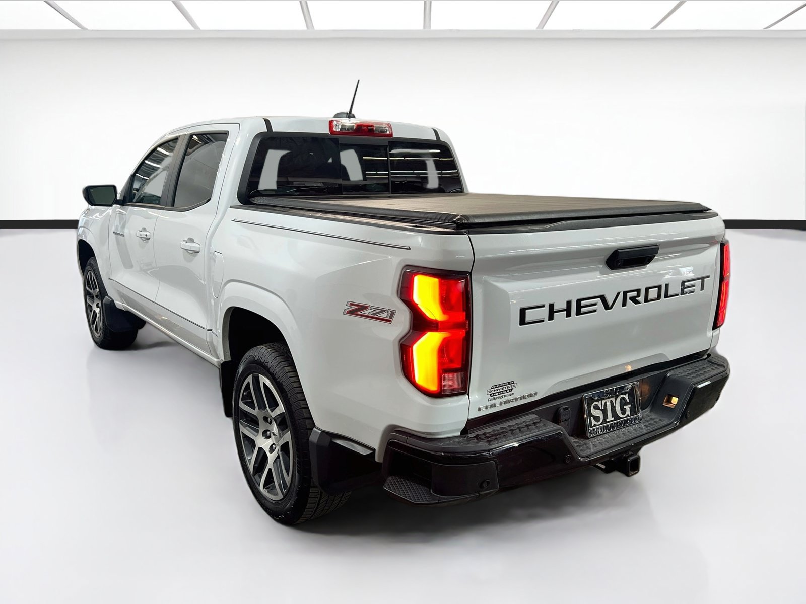 Used 2023 Chevrolet Colorado Z71 w/ Z71 Convenience Package 2 AWD/4WD image 6