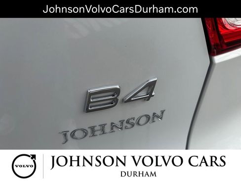 New 2026 Volvo XC40 B4 Plus w/ Climate Package image 6