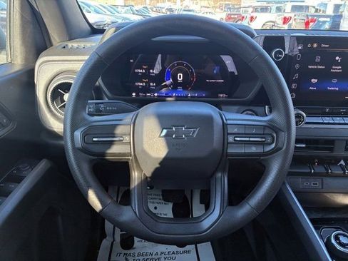 Used 2024 Chevrolet Colorado Trail Boss image 13