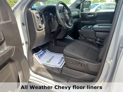 Used 2024 Chevrolet Silverado 2500 Custom w/ Custom Convenience Package AWD/4WD image 17