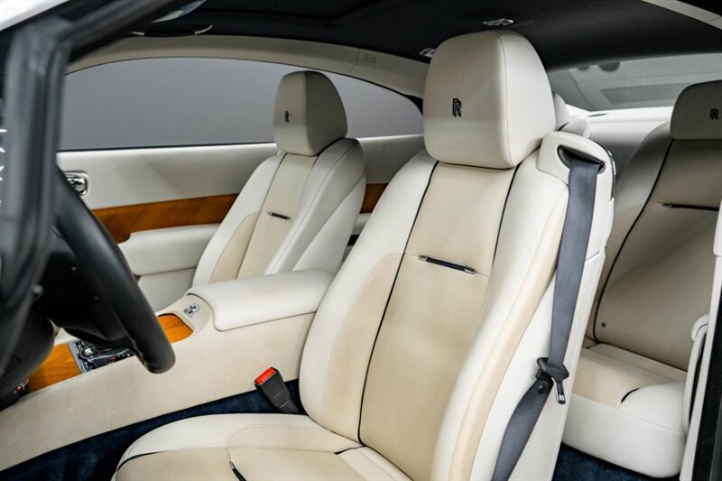 Used 2015 Rolls-Royce Wraith RWD image 18