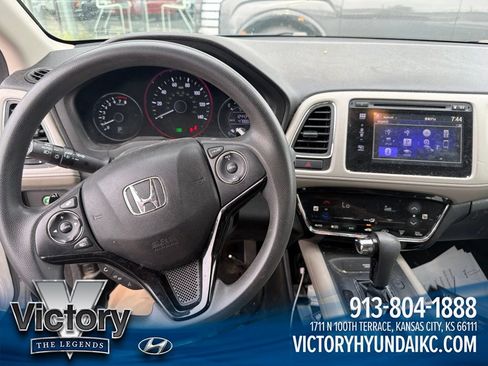 Used 2017 Honda HR-V EX image 15