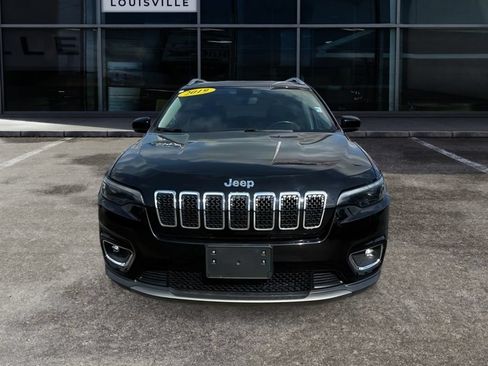 Used 2019 Jeep Cherokee Limited AWD/4WD image 2