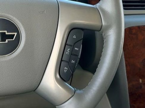 Used 2013 Chevrolet Tahoe LTZ image 36