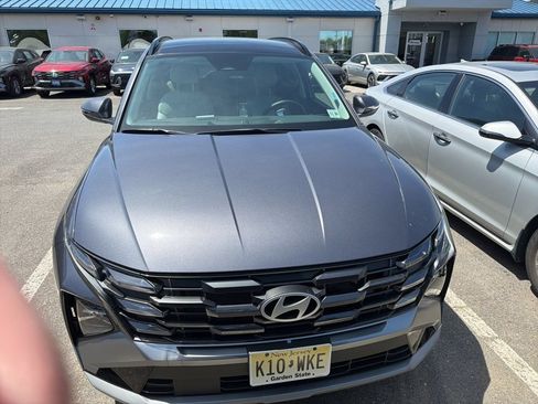 Used 2025 Hyundai Tucson SEL AWD/4WD image 2