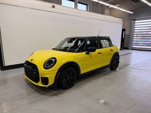 New 2026 MINI Cooper S image 1