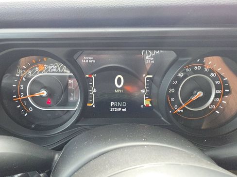 Used 2025 Jeep Wrangler Unlimited Sport AWD/4WD image 9