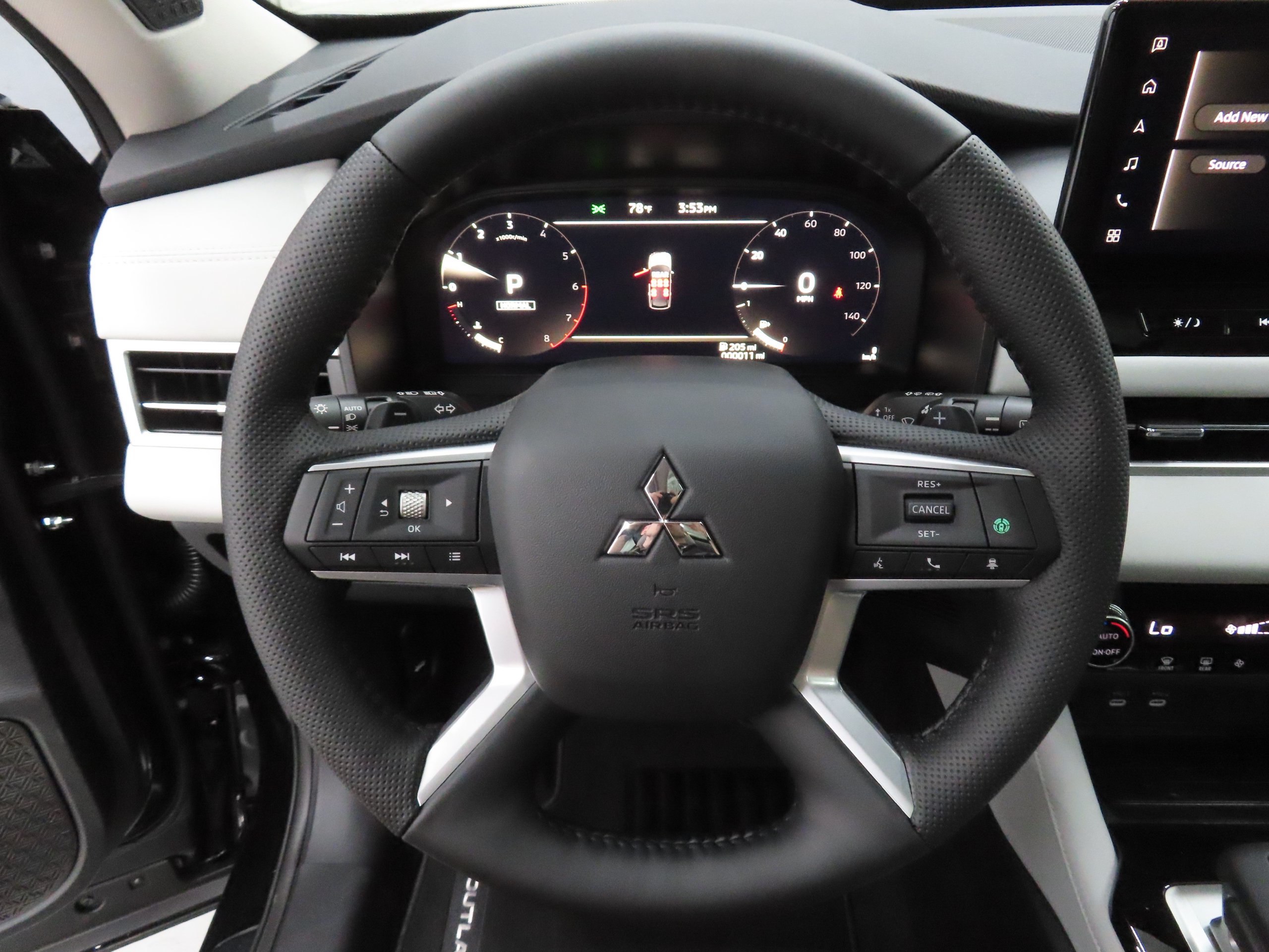 New 2026 Mitsubishi Outlander SE FWD image 14