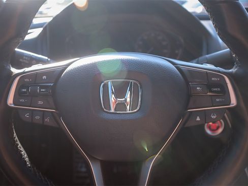 Used 2022 Honda Accord Sport image 11