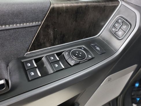 Used 2024 Ford F250 Lariat image 24