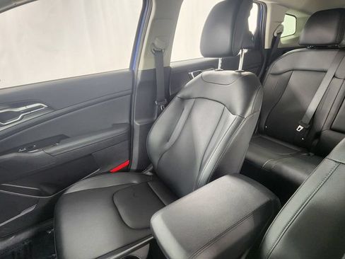 Used 2025 Kia Sportage EX AWD/4WD image 13