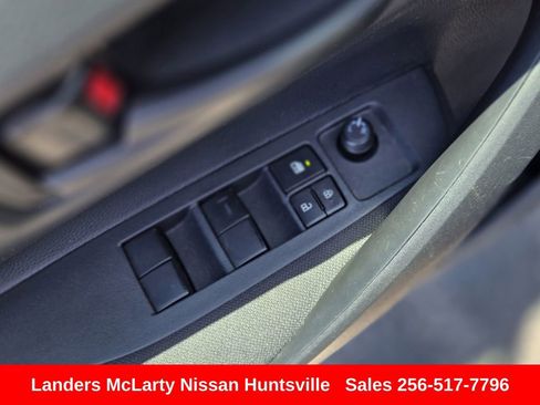 Used 2025 Toyota Corolla LE w/ LE Premium Package FWD image 21