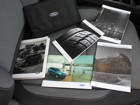 Used 2017 Ford Escape SE image 33