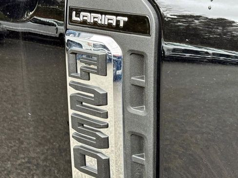 Used 2025 Ford F250 Lariat w/ Chrome Package AWD/4WD image 8