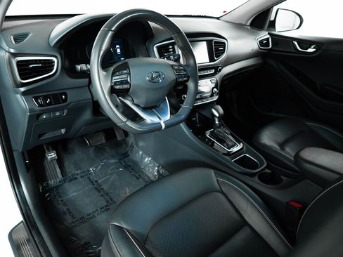 Used 2017 Hyundai Ioniq Limited image 18