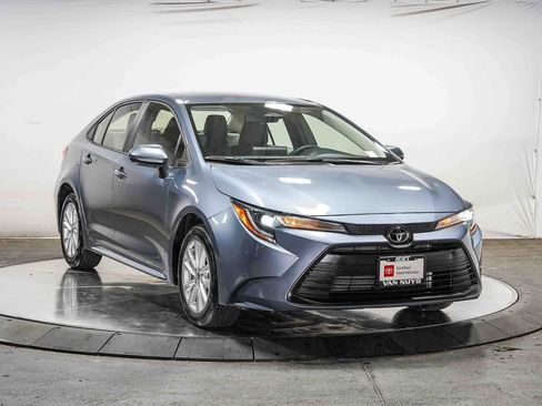 Certified 2026 Toyota Corolla LE w/ LE Premium Package FWD image 5