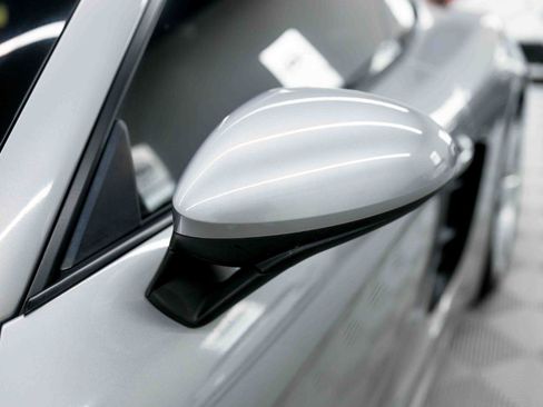 Used 2018 Porsche 718 Cayman RWD image 21