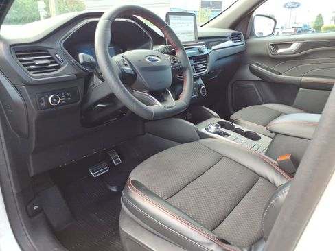 Used 2023 Ford Escape ST-Line Select AWD/4WD image 15