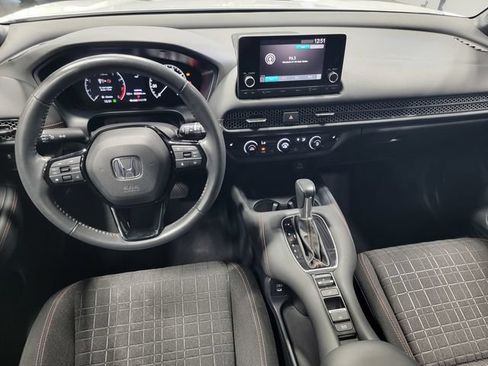 Certified 2024 Honda HR-V Sport image 28