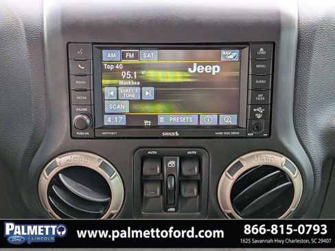 Used 2017 Jeep Wrangler Unlimited Sahara AWD/4WD image 18