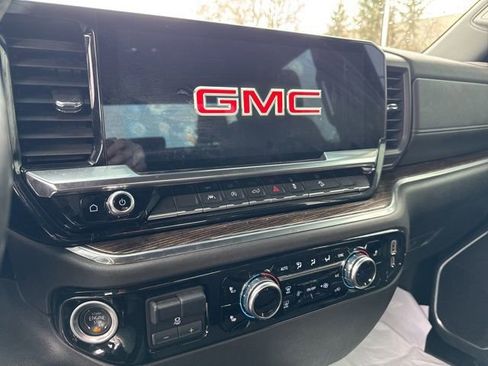 Used 2024 GMC Sierra 1500 Elevation w/ LPO, Elevation Black Package image 8