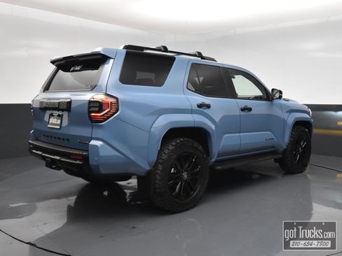 Used 2026 Toyota 4Runner Platinum AWD/4WD image 45